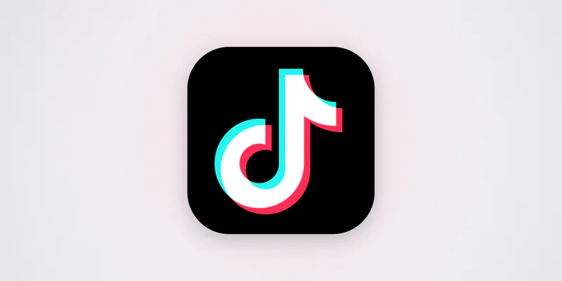 TikTok account with 100–1,000 followers, mailbox included